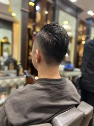 -八佰伴8008星级形象店