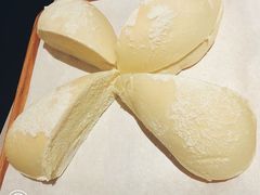 雪山奶露包-小炳胜(卓悦中心店)