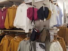 -优衣库(南京建邺万达广场店)