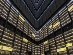 -上海虹桥中心爱琴海亚朵S酒店