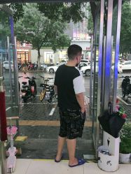 -阿兵荣辉美容理发有限公司