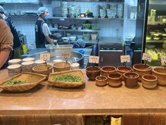 -云阿蛮云南生烫牛肉米线(奉贤路店)