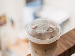 拿铁-沁屋面包店(人民东路店)