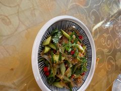 -三江源美食城