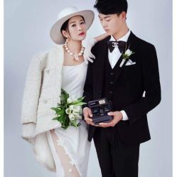 -雪中彩影婚纱摄影·微光艺术中心