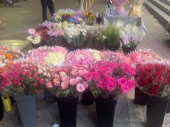 -爱尚鲜花店(粤通综合楼店)