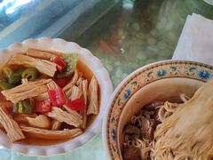 -金杨拉面王小吃面馆·牛三宝面·红烧牛肉粉