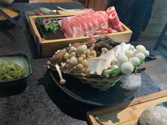 -湊湊火锅·茶憩(新中关购物中心店)