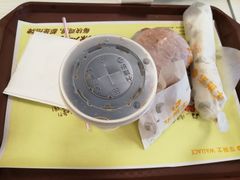 -华莱士·全鸡汉堡(新港店)