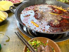 -黄潇洒老火锅(九眼桥宏济巷店)
