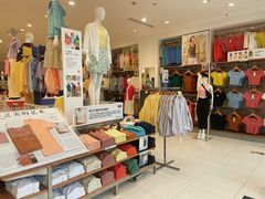 -优衣库(上海正大广场店)