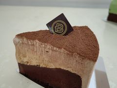 咖啡黑巧凹蛋糕-巴黎贝甜(周浦海印店)