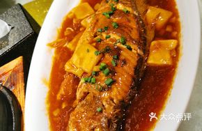 Ningbo-style Braised Yellow Croaker with Rice Cake