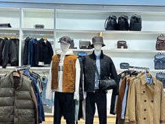 -百年港湾奥特莱斯(香炉礁店)