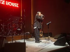 -TZ House音乐现场(来福士中心店)