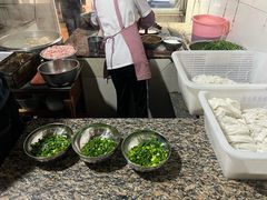 -正宗杨记普洱酸醋米线(总店)