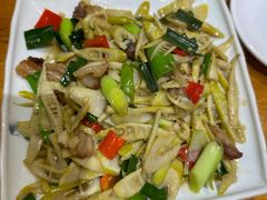 -下梅人家土菜馆(历史文化餐厅度假区店)