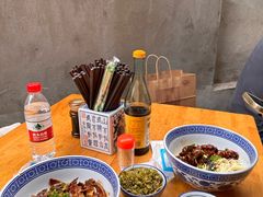 -沪西老弄堂面馆(定西路店)