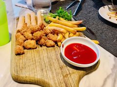-窗外西餐厅(普罗理想国店)