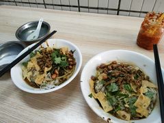 -罗家杏传统特色海南粉(人民西路总店)