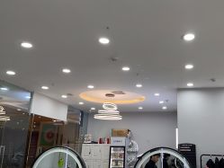 -藤野造型烫染·漂发