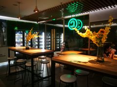 大堂-龙治汉堡(中华城店)