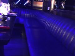 -温莎KTV(珠江路店)