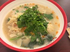-小蛮椒麻辣烫·麻辣拌(青浦宝龙店)