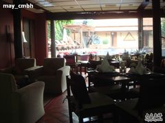 ROSE酒店的餐厅，环境很舒服-Ruen Urai