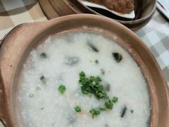 w皮蛋瘦肉粥-新大咀港式茶餐厅(宝山万达店)