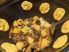 -袁小二大东北铁锅炖(吉祥村总部)