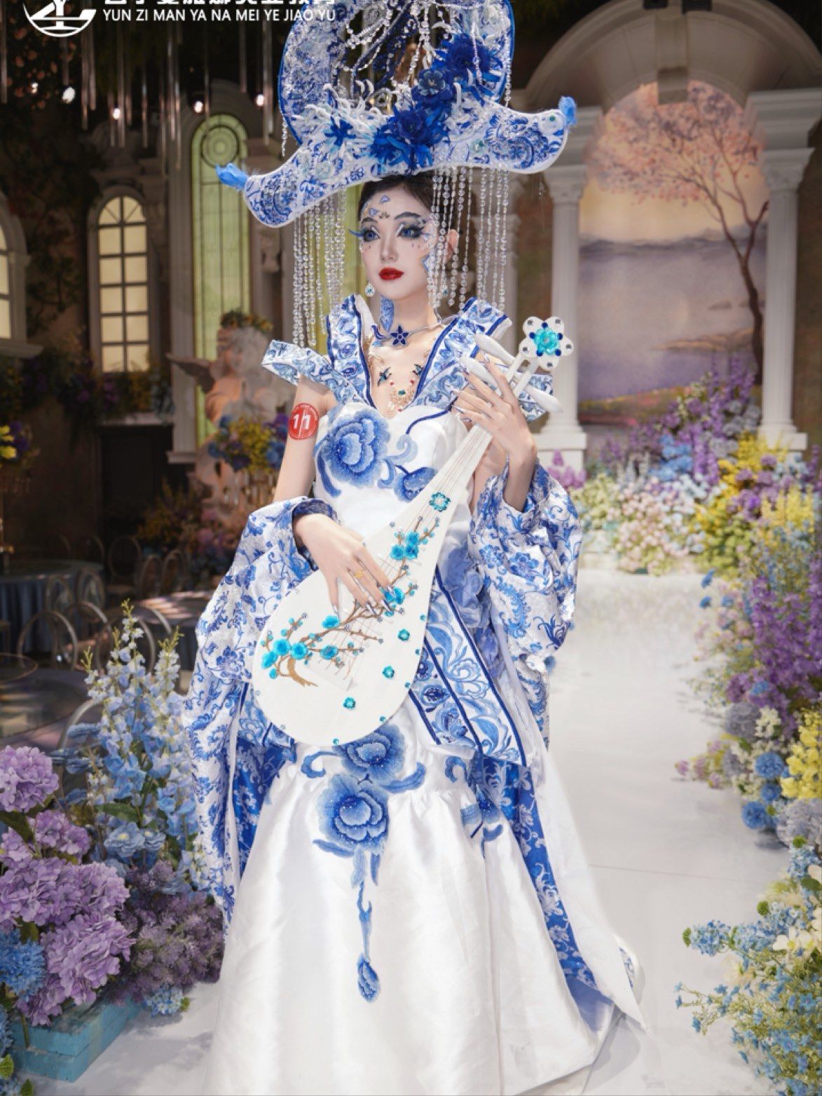 云子曼雅娜分享～青花瓷秀场大放异彩