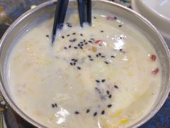 牛奶鸡蛋醪糟-勺子米线·云南传统小吃市集(四方街店)