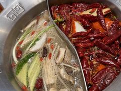 -大芊金重庆串串火锅(南京路店)