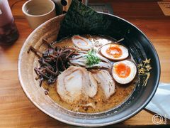 镇店黑丸黑香拉面-Uni 忧你の深夜食堂(浦江万达广场店)