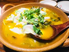 -东家小院金汤酸菜鱼(南阳路店)