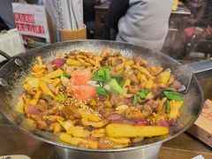 -富正毅三下锅·湘西韵味(天门山索道店)