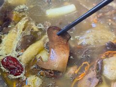 -野菌园·野生菌火锅首创第一家(关兴路总店)