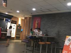 大堂-麦当劳(欢乐谷店)