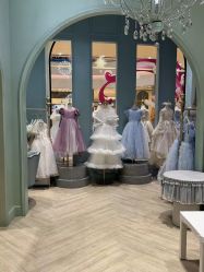 -奈尔宝·儿童乐园·亲子餐厅(华采天地店)