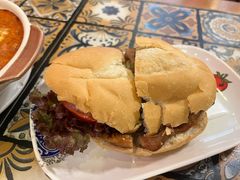 猪扒包-番茄屋葡式美食(总店)