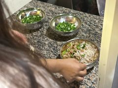 -正宗杨记普洱酸醋米线(总店)