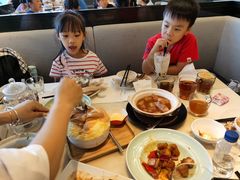 -港丽餐厅(高德置地店)