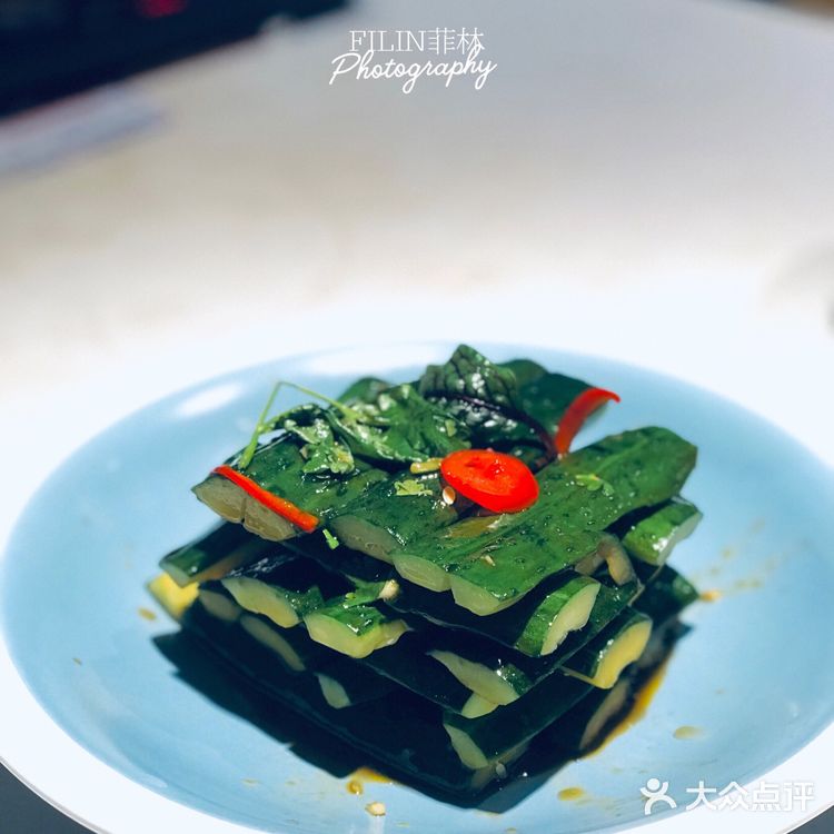 广州 | 必吃榜老字号粤菜喝茶-天上飞的鸽鸽-地下花园式体验