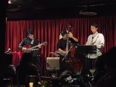 -东岸Cafe 爵士俱乐部