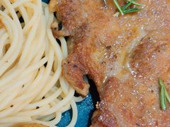 -丽莎沙拉轻食餐厅(国贸店)