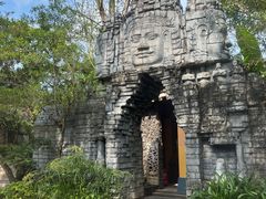 -海口观澜湖火山温泉谷