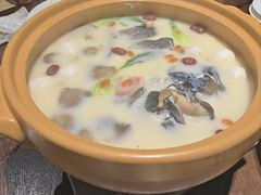 秀水浓汤鱼头皇（半个）-羡餐厅·杭帮菜·淳菜(千岛湖自由洲际殿店)