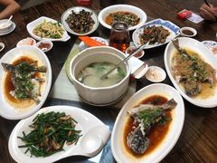 招牌西江笋壳仔盐西豆腐汤-八仔大富楼·河鲜(西江店)