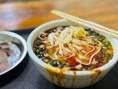 韭叶-清真·马安军辣子牛肉面